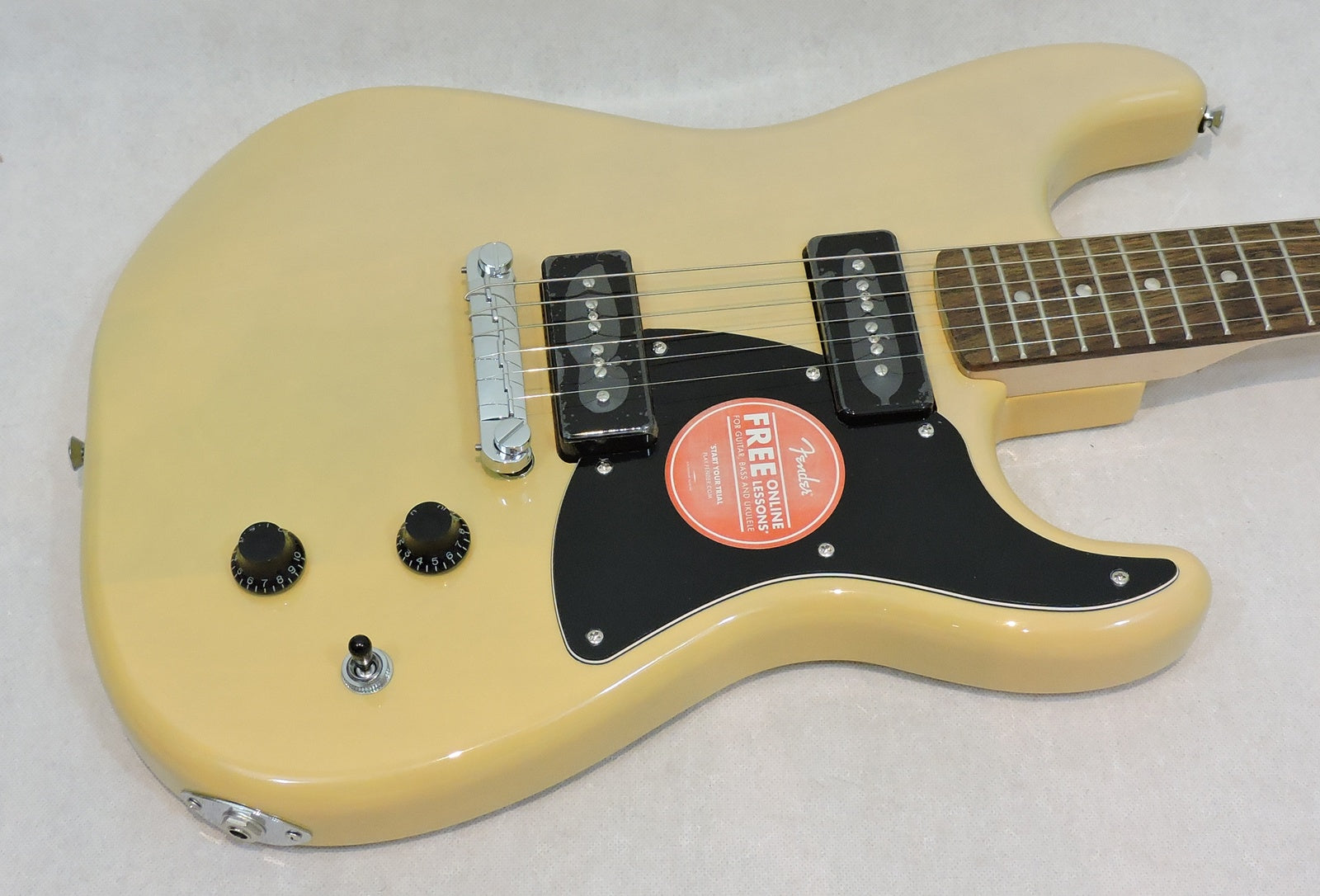 Squier Paranormal Strat-O-Sonic. Vintage Blonde