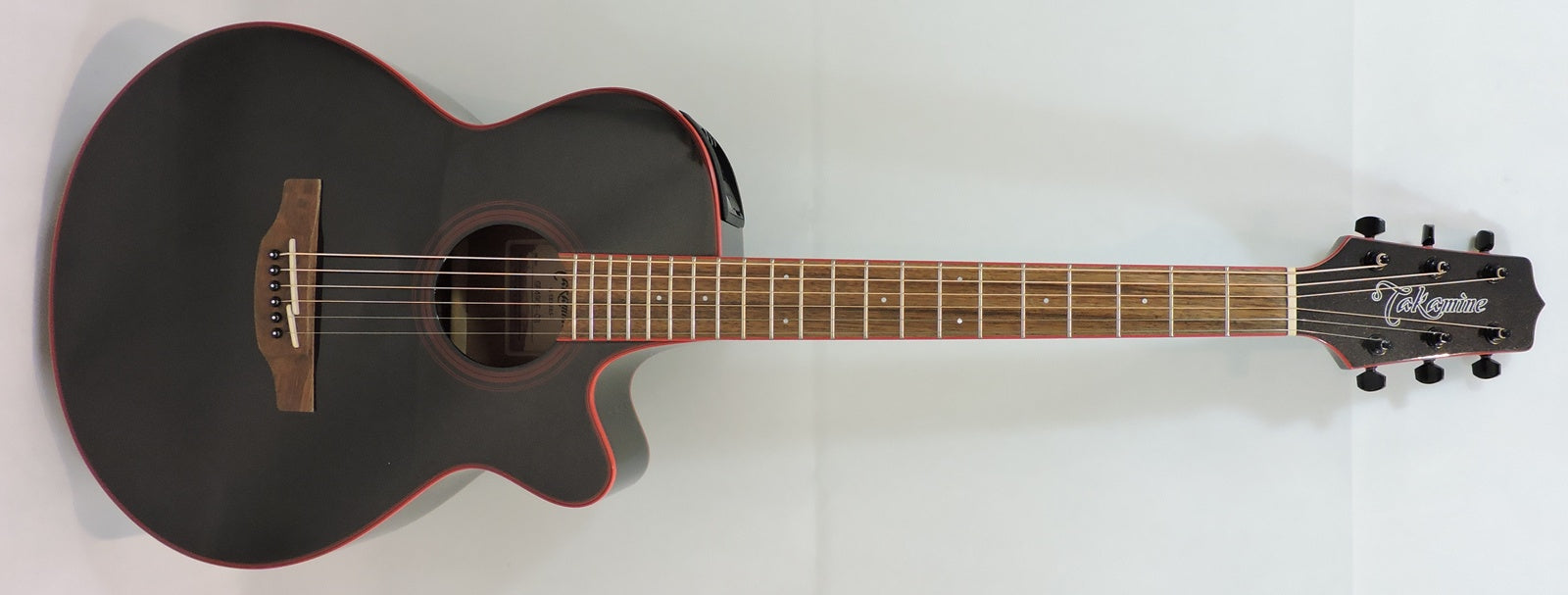 Takamine GF49ce. Cosmic Black Sparkle