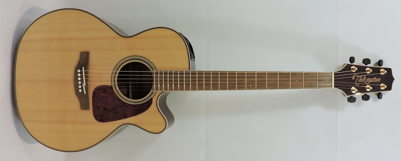 Takamine GN93CE