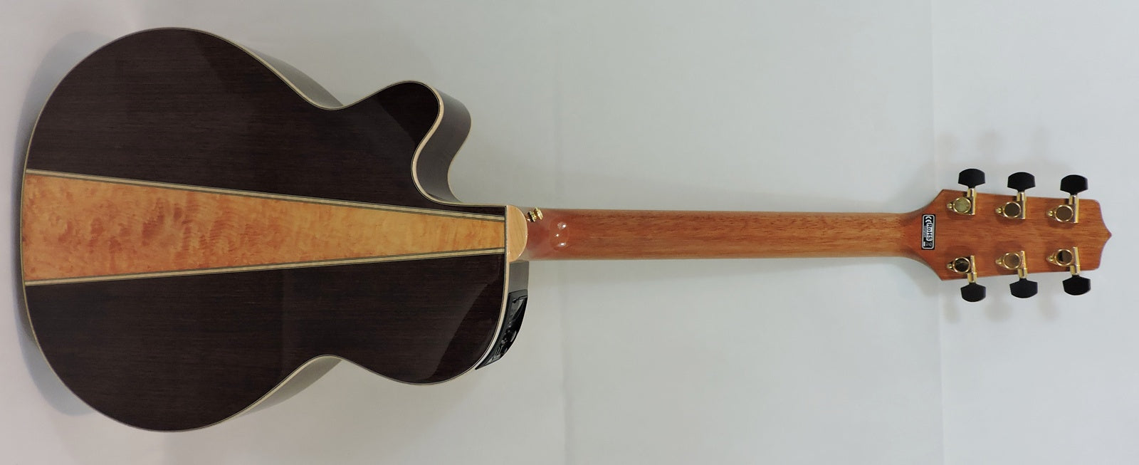 Takamine GN93CE
