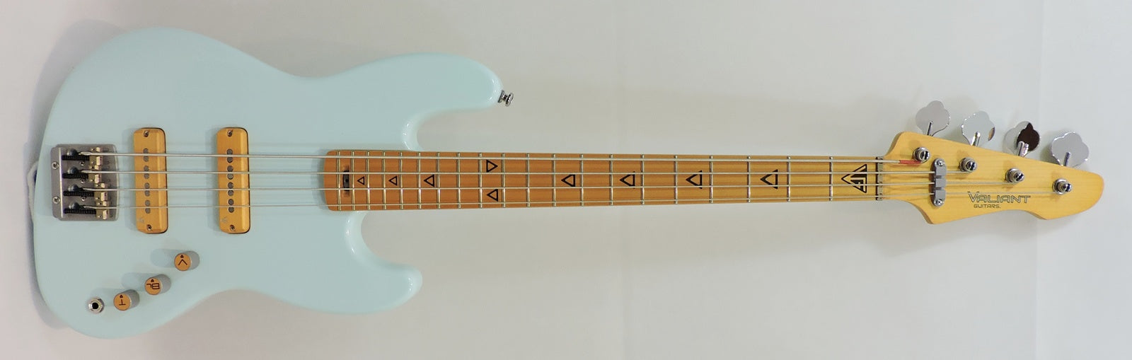 Valiant Mini Bass, Sonic Blue
