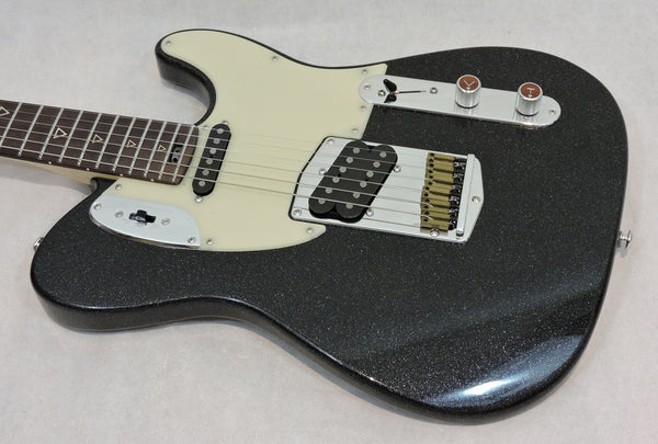 Valiant Titan, Black Sparkle, Stainless Steel Frets