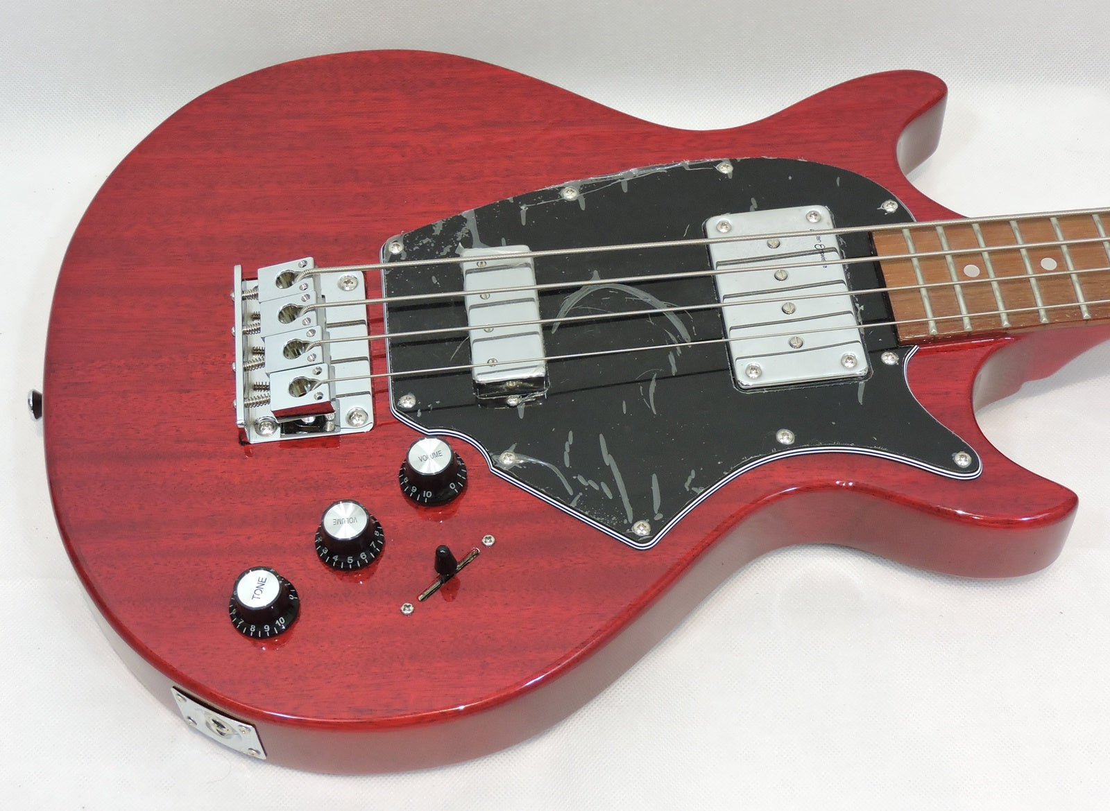 Vintage Revo Series 'Callan' Short Scale Bass VRB70 CR