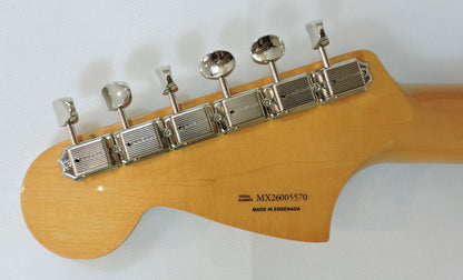 Fender Vintera® III Mid '60s Jaguar®, Rosewood Fingerboard, 3 Colour Sunburst - Slightly Marked