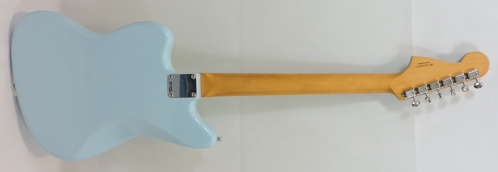 Fender Vintera® III Mid '60s Jazzmaster®, Rosewood Fingerboard, Sonic Blue - COMING JUNE 2026