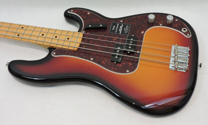 Fender Vintera® III Late '60s Precision Bass®, Maple Fingerboard, 3-Color Sunburst