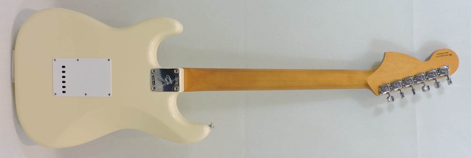 Fender Vintera® III Late '60s Stratocaster®, Maple Fingerboard, Olympic White