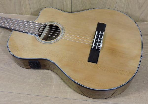 Fender CN-140SCE