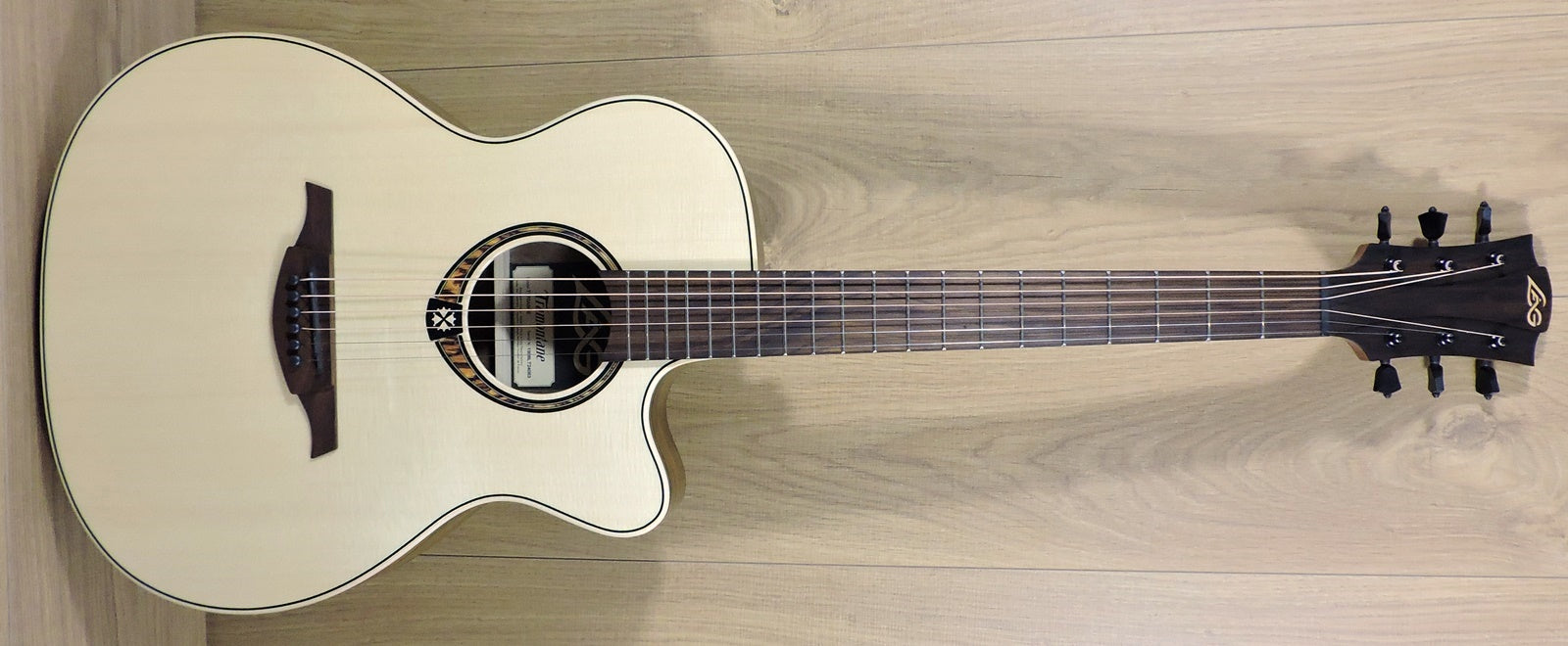 Lag Tramontane T270 Snakewood Slim Body