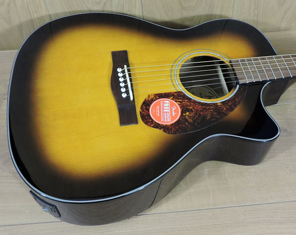 Fender CC-140SCE Concert, Sunburst. Including Hard Case