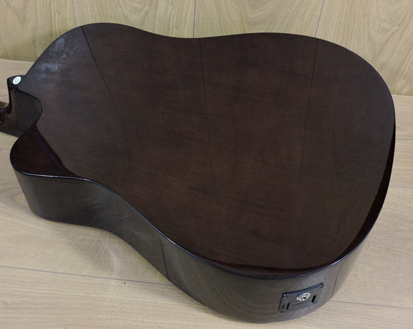Fender CD-140SCE Electro-Acoustic Guitar. Sunburst including hard case