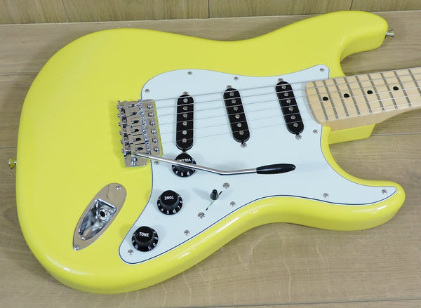 Fender MIJ Limited International Colour Stratocaster®. Monaco Yellow