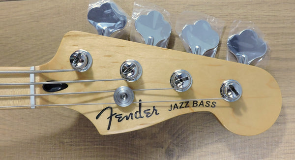 Fender Player Plus Jazz Bass®. Olympic Pearl