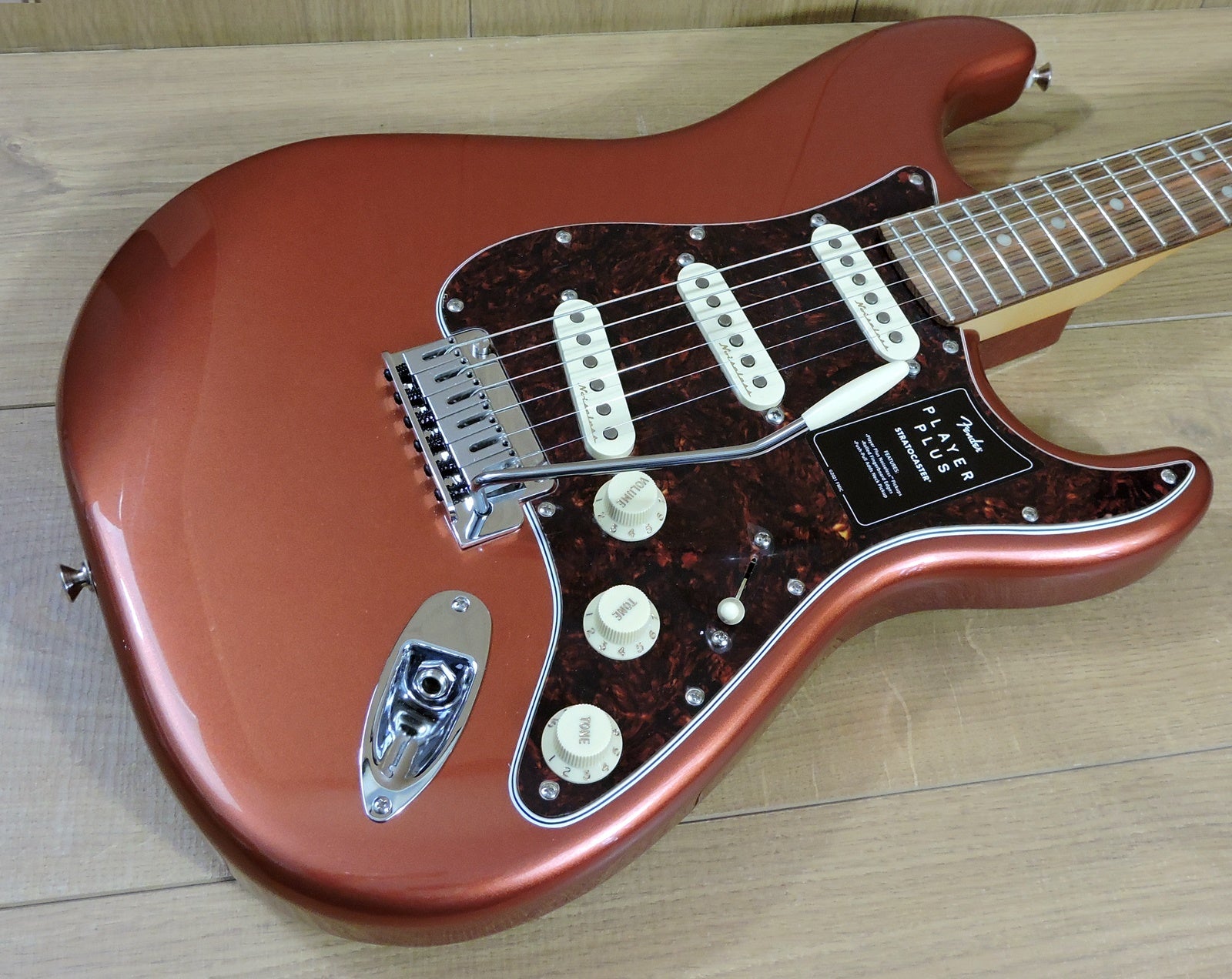 Fender Player Plus Stratocaster Aged Candy Apple Red. Ex-Demo