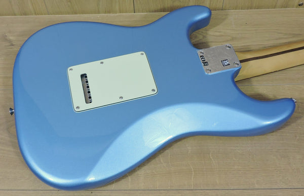 Fender Player Plus Stratocaster. Opal Spark