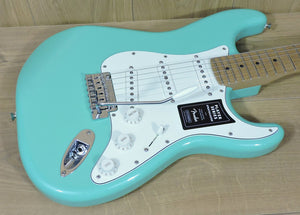 Fender Limited Edition Player Stratocaster®, Roasted Maple Fingerboard, Sea Foam Green