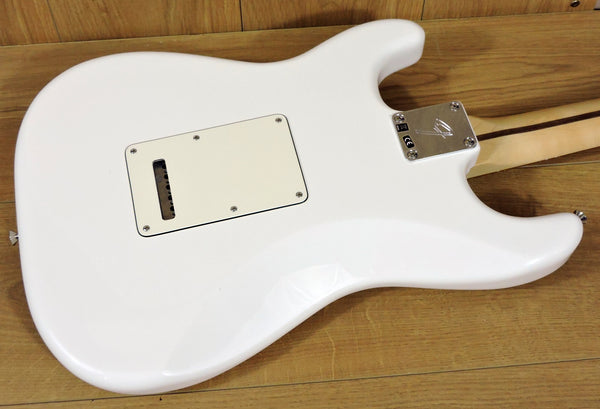 Fender Player Stratocaster Polar White Pau Ferro