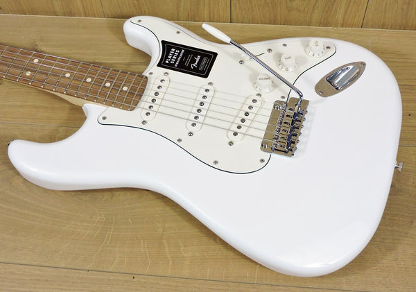 Fender Player Stratocaster Polar White Pau Ferro