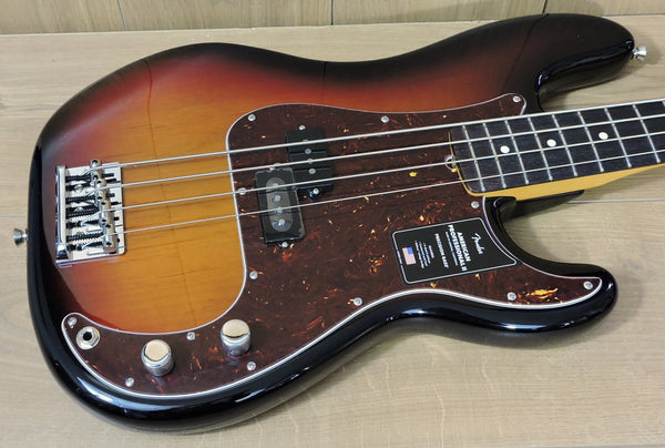 Fender American Professional II Precision Bass, 3-Colour Sunburst Rosewood Neck