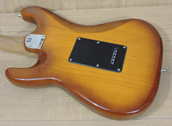 Fender Limited Edition American Ultra Stratocaster, Roasted Maple Fingerboard, Honey Burst