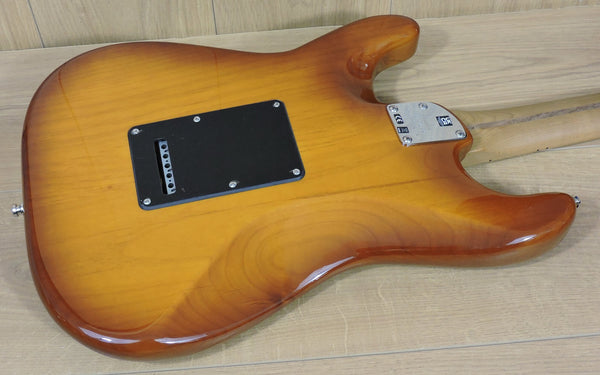 Fender Limited Edition American Ultra Stratocaster, Roasted Maple Fingerboard, Honey Burst