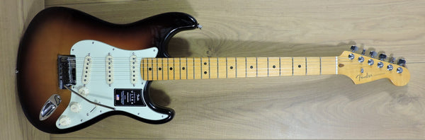 Fender American Ultra Stratocaster®. Ultraburst MN