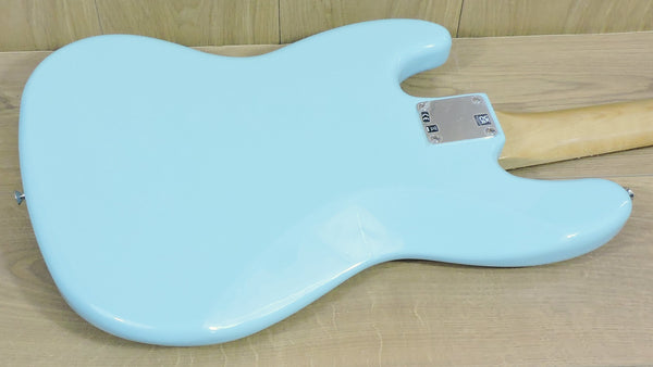 Fender Vintera 60's Jazz Bass Daphne Blue