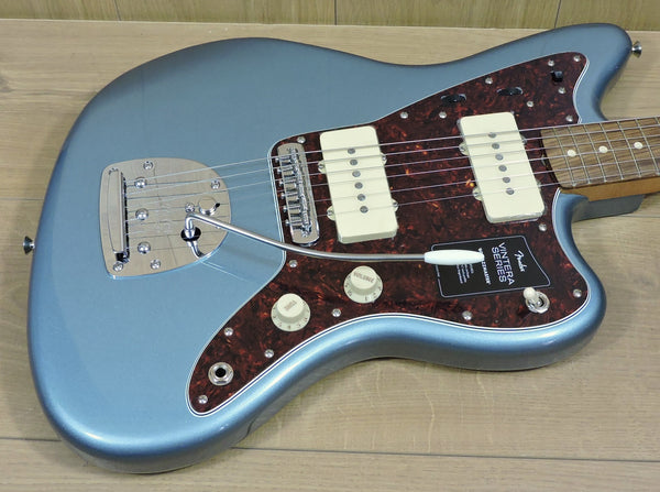Fender Vintera® '60s Jazzmaster® Ice Blue Metallic