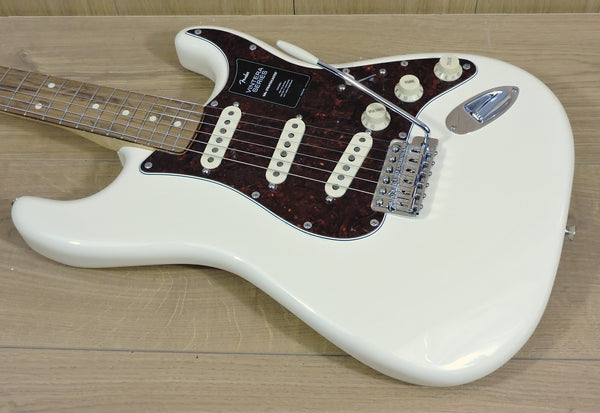 Fender Limited Edition Vintera '60s Stratocaster Olympic White