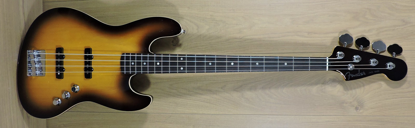 Fender Aerodyne Special Jazz Bass® Chocolate Burst
