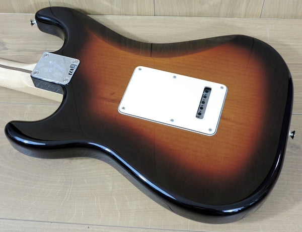 Fender Player Stratocaster 3-Tone Sunburst Maple Neck