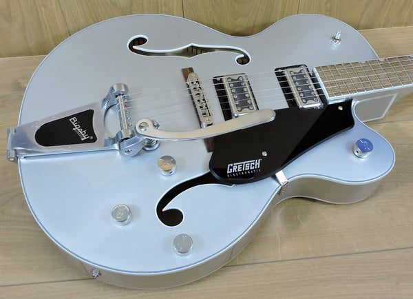Gretsch G5420T Electromatic® Hollow Body Single-Cut with Bigsby. Airline Silver