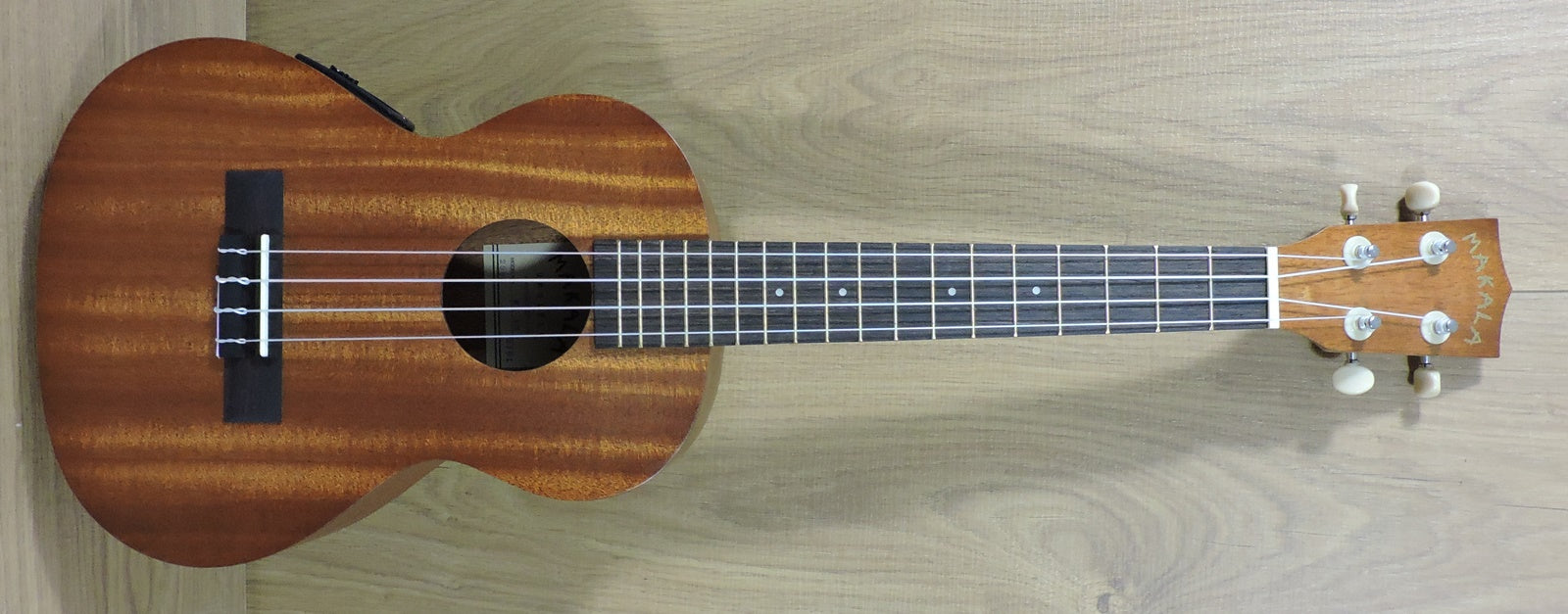 Makala MK-TE Tenor Ukulele