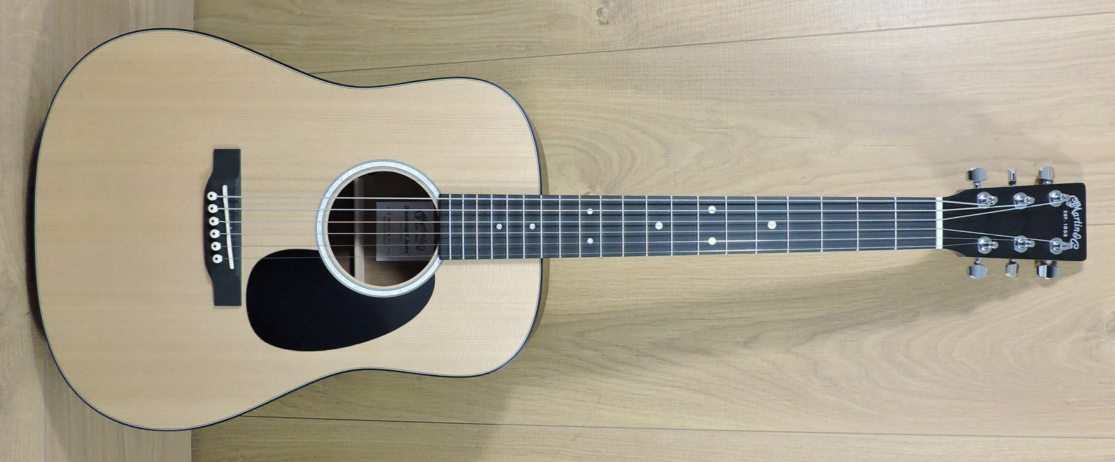Martin DJr-10E Guitar Dreadnought Jnr