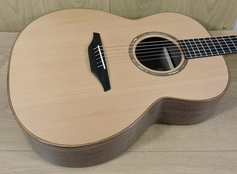 McIlroy A25 Handmade Acoustic Guitar