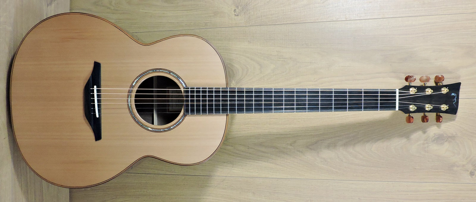 McIlroy A25 Handmade Acoustic Guitar