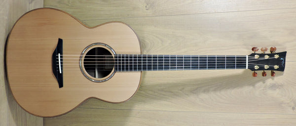 McIlroy A25 Handmade Acoustic Guitar