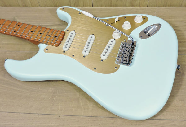 Squier 40th Anniversary Stratocaster®, Vintage Edition