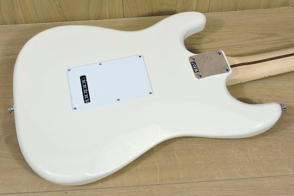Squier Affinity Series Stratocaster. Olympic White