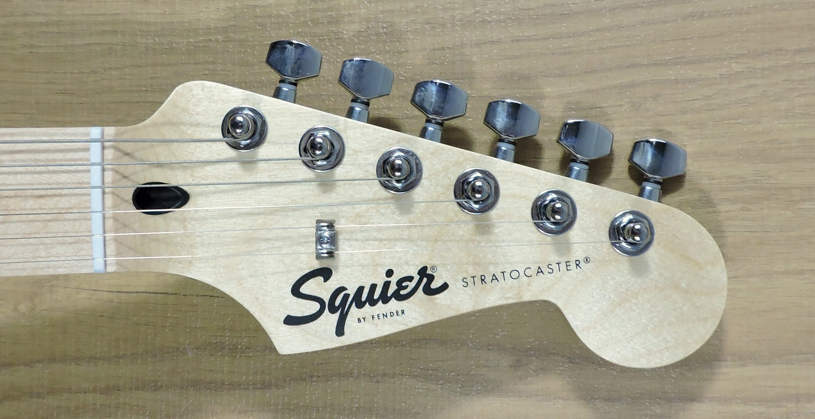 Squier Sonic™ Stratocaster® HT. Arctic White MN – Langley