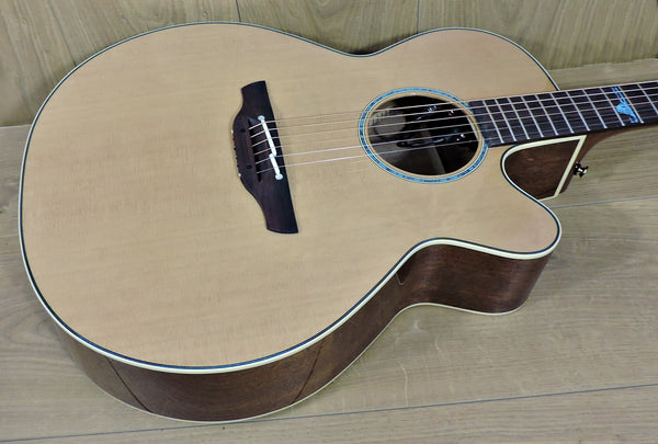 Takamine TSF40C